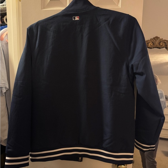 Atlanta Braves Nike Dugout Collection Bomber Jacket Blue Large NWOT - Picture 6 of 6